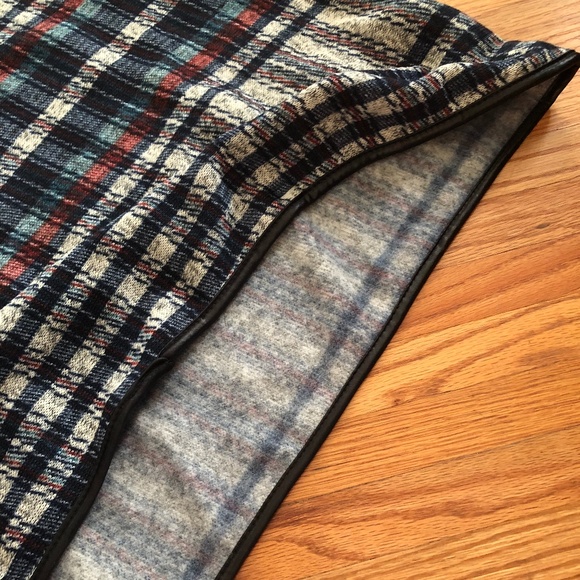 Fleece Turtleneck Poncho - Picture 5 of 6